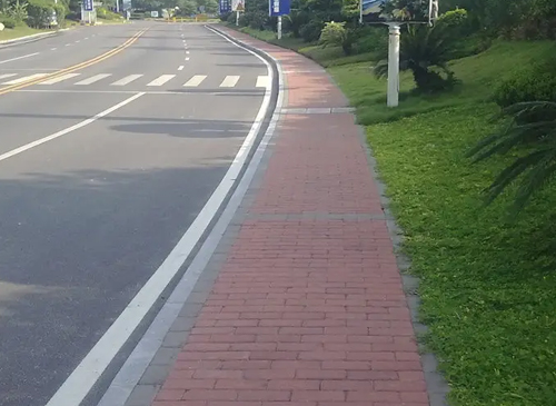 ���ɵ�·��ש����
